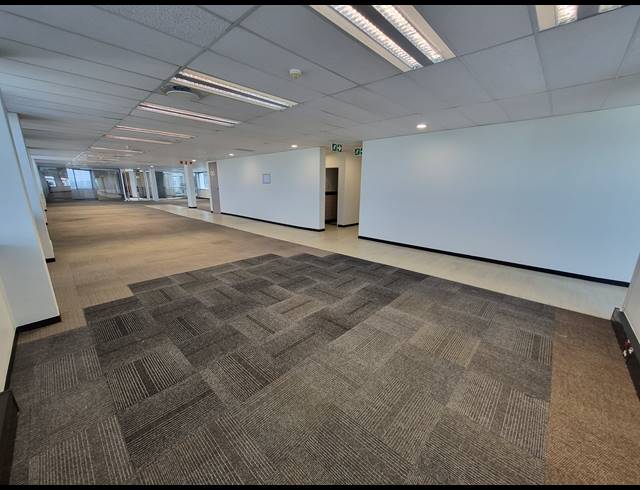2,078M² OFFICE TO LET IN ROSEBANK